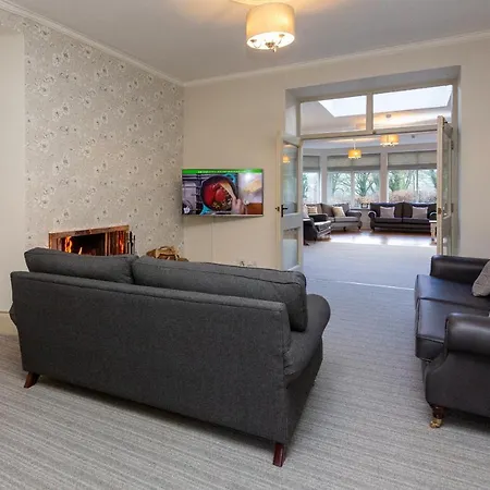 House 2 Double Holiday home *